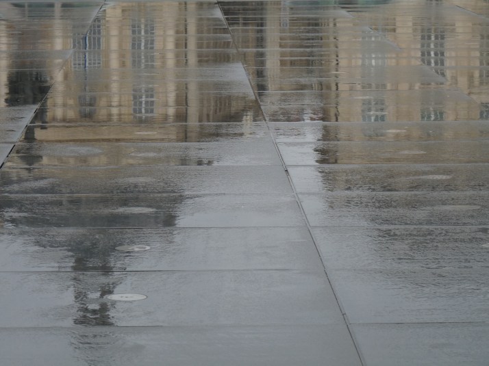 Reflets dans l'eauP1000359